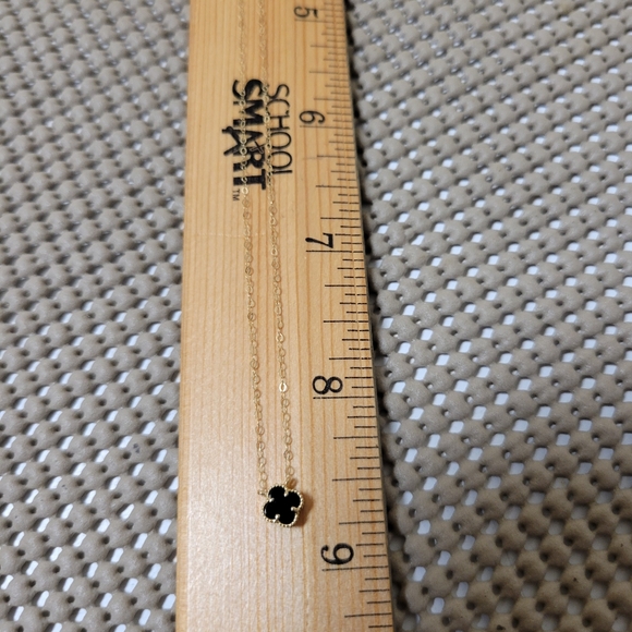 18K‎ Yellow Saudi Gold Clover Necklace Pendant Black NEW Mini Lightweight - Picture 3 of 10